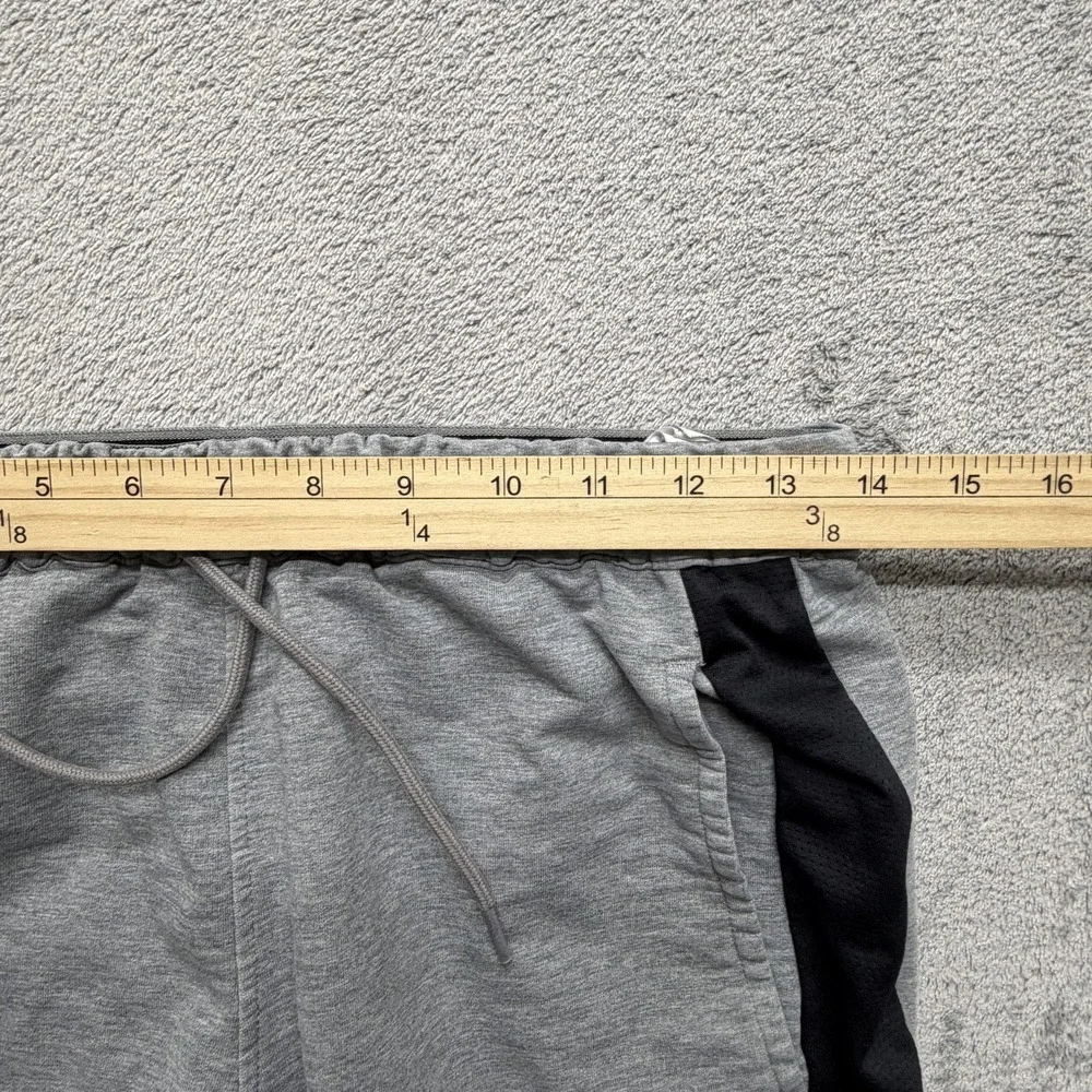 Puma Athletic Shorts Mens Small Gray Black Drawstring Pockets Performance Gym‎